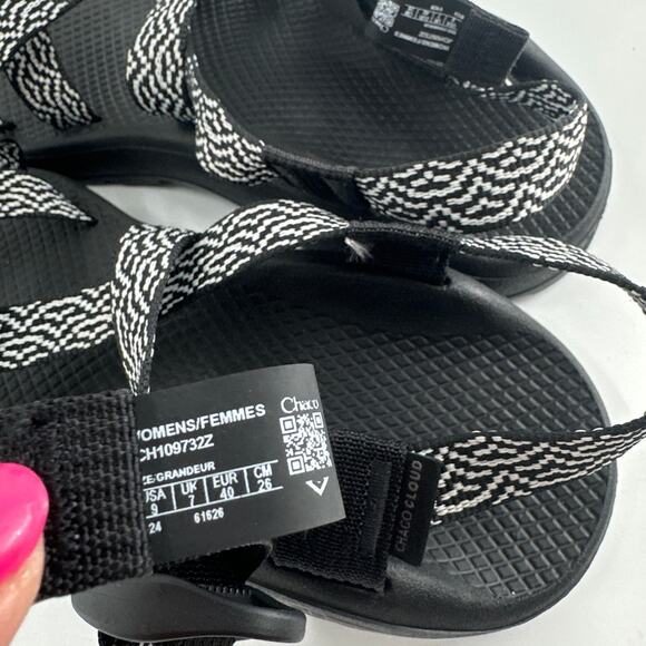 Chaco Women's Bloop B&W Z/Cloud 2 Strappy Sandal Size 9 - Picture 8 of 9